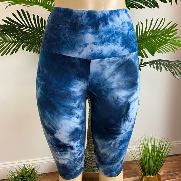 ‼️ Blue Tie Dye Leggings Active Wear Biker Shorts - Picture 7 of 8